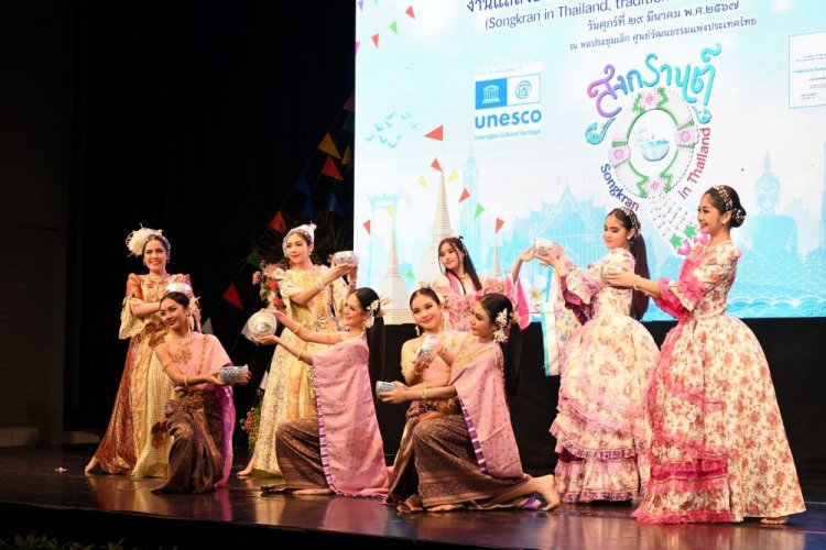 เย็นทั่วหล้า มหาสงกรานต์ คึกคักทั่วไทย จัดยิ่งใหญ่ดึงต่างชาติมาสาดน้ำสนั่นเมือง