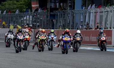 “แสตมป์-อภิวัฒน์” –“เบนซ์ เรซซิ่ง” ร่วมดวลคันเร่ง! ศึก Plan B Media BRIC Superbike