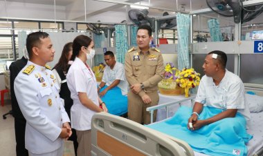 ศอ.บต.นำคณะเยี่ยมให้กำลังใจกำลังพลเหยื่อไฟใต้รือเสาะ