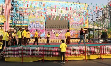 ถนนข้าวเหนียวขอนแก่นพร้อมแล้วรับนักท่องเที่ยวสาดน้ำเลนสงกรานต์