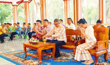 ชาวอำนาจเจริญพร้อมใจทำบุญตักบาตรเนื่องปีใหม่ไทย 2567 เนืองแน่น