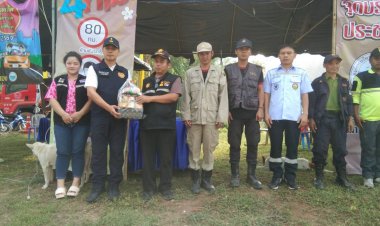 นายอำเภอท่าสองยาง ลงพื้นทึ่ออก ตรวจเยี่ยม จุดบริการประชาชน  ช่วงเทศกาลสงกรานต์