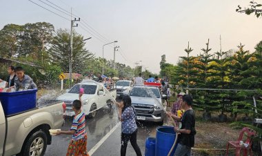 เทศกาลสงกรานต์ฟื้นเศรษฐกิจถนนสายไม้ดอก-ไม้ประดับ