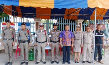 นายอำเภอบึงบูรพ์  ลงพื้นที่ตรวจเยี่ยมให้กำลังใจจุดตรวจหลักและด่านชุมชนปากหวานสามแยกดอนแรด