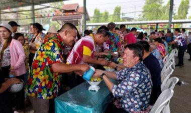 "สส.ปั้น"-"นายอำเภอตั้ม" -"นายกอิ๋ว" ร่วมกิจกรรมวันน้ำทิพย์ "สระเกล้าดำหัวป้อหลวง แม่หลวง บ้านแม่ต้าน"