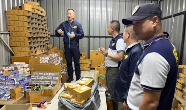 ตำรวจบุกทลายโกดังเก็บบุหรี่ไฟฟ้าเถื่อนย่านนนทบุรีมูลค่ากว่า 20 ล้านบาท