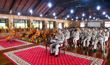 จังหวัดชลบุรีบรรพชาสามเณรเฉลิมพระเกียรติในหลวงเนื่องในโอกาสมหามงคลเฉลิมพระชนมพรรษา 6 รอบ 