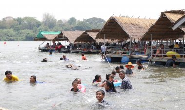 อำนาจเจริญร้อนทวีรุนแรงพุ่งทะลุ 43 องศาทั้งคนทั้งสัตว์เดือดร้อนทั่วหน้า