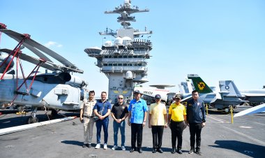 ผู้ว่าฯชลบุรีเยี่ยมชมกองเรือบรรทุกเครื่องบินโจมตีที่ 9 (CSG-9)และ เรือธงยูเอสเอส ทีโอดอร์ รูสเวลต์