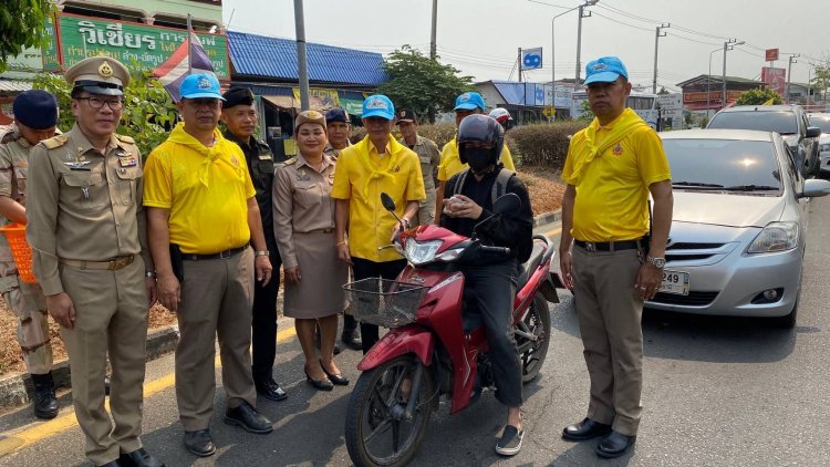 ยางชุมน้อยเปิดศูนย์ฯป้องกันและลดอุบัติเหตุทางท้องถนนช่วงสงกรานต์