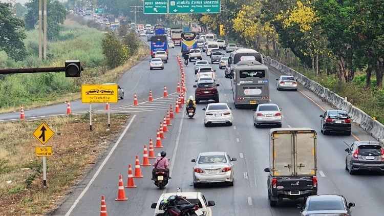 สายเหนือ "ถนนเอเชีย-พหลฯ" รถสะสมมาก แห่กลับฉลองสงกรานต์