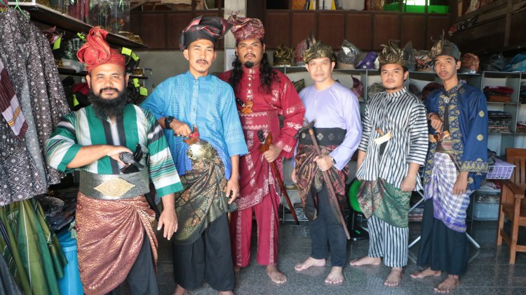 Baju Melayu สืบทอดเอกลักษณ์การแต่งกายชาวมุสลิม 3 จังหวัดชายแดนใต้