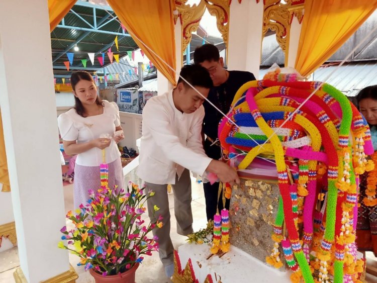 ชาวท่าสองยางพร้อมใจทำบุญศาลหลักเมือง สิ่งศักดิ์สิทธิ์คู่บ้านคู่เมือง
