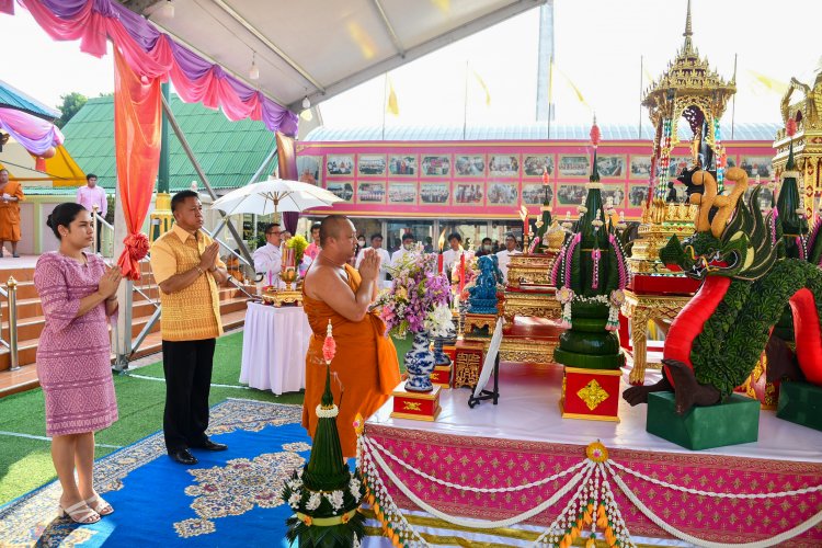 พ่อเมืองชลบุรีร่วมเปิดโรงเจแสงธรรมบูรพา เคาะประตูสวรรค์สักการะ “กิ้วอ๊วงฮุกโจ้ว”