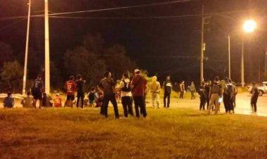 อุกอาจ!คนร้ายบุกยิง ปลัดอบต.-ผญบ.ดับ 2 ศพคาสนามบอลที่ปัตตานี