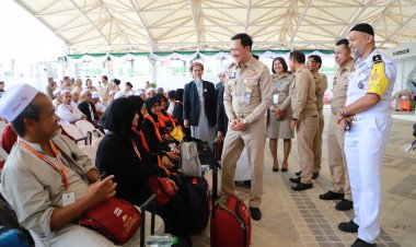 ทีมแพทย์รุดตรวจสุขภาพผู้แสวงบุญที่สนามบินนราฯก่อนเหินฟ้าประกอบพิธีฮัจย์