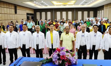 กกต.พิจิตร รุกเผยแพร่ความรู้วาที่ผู้สมัครสว.เกือบ 200 คน