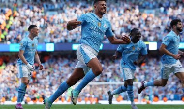 แมนฯซิตี้ สร้างประวัติศาสตร์ซิวพรีเมียร์ลีก 4 ปีซ้อนทีมแรก