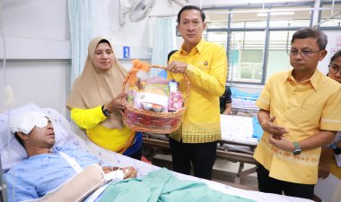 ผู้ว่าฯ นราธิวาส เยี่ยมให้กำลังใจกำลังพลที่บาดเจ็บจากเหตุบึ้มเจาะไอร้อง