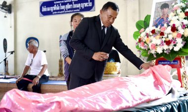 ลุงชาญฯลุงใหญ่ ร่วมงานรดน้ำศพเด็ก ม.5 โรงเรียนสามโคกขี่จยย.ชนรถหาเสียงดับ