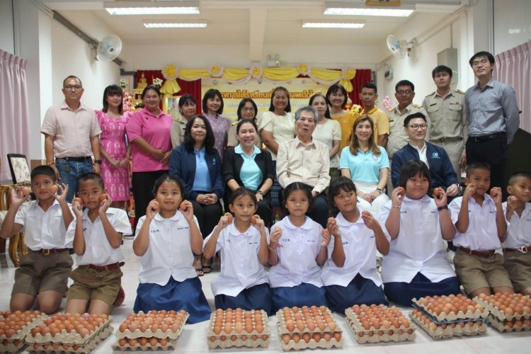 สมาคมไข่ไก่-หอการค้าไทยผนึกภาคีเครือข่ายฯหนุน 'โครงการไข่โรงเรียน เพื่อสุขภาพเด็กไทย'นครนายก
