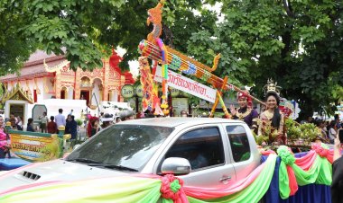 สืบสานประเพณีอันดีงามบุญบั้งไฟอำเภอพนาส่งเสริมท่องเที่ยวท้องถิ่น