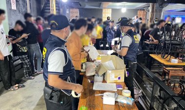 ลุยจัดระเบียบเมืองร้อยเอ็ด บุกจับ 2 ผับดัง ปล่อยให้เด็กใช้บริการ