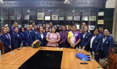 ทรัพย์ยั่งยืนฯ เยือน ร.ร. ราชประชานุเคราะห์ 63 จ.ร้อยเอ็ด พร้อม สนับสนุน "ยุวเกษตร"