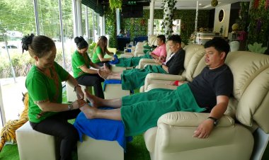 สุดยอดไอเดีย ยกธรรมชาติมาอยู่ในร้านนวด ผ่อนคลายตั้งแต่แรกเห็น