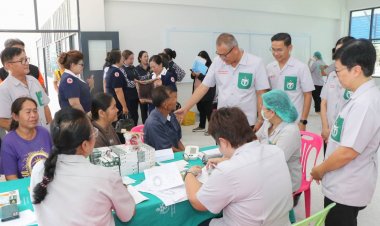 พ่อเมืองอำนาจฯนำทีม ออกหน่วยแพทย์เคลื่อนที่ พอ.สว. ให้บริการตรวจรักษาโรคทั่วไป