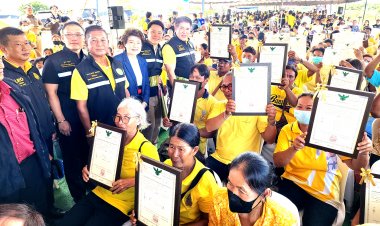 'ธรรมนัส' รมว.เกษตรฯบุกเมืองชาละวันสั่งเร่งแก้ปัญหาแหล่งน้ำเผยการเมืองในสภาน้ำผึ้งยังหวานอยู่เหมือนเดิม