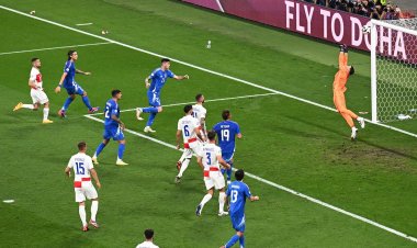 "อิตาลี" ไล่เจ๊า 1-1 เข้ารอบ 16 ทีม "โครเอเชีย" จ่อร่วงยูโรป 2024