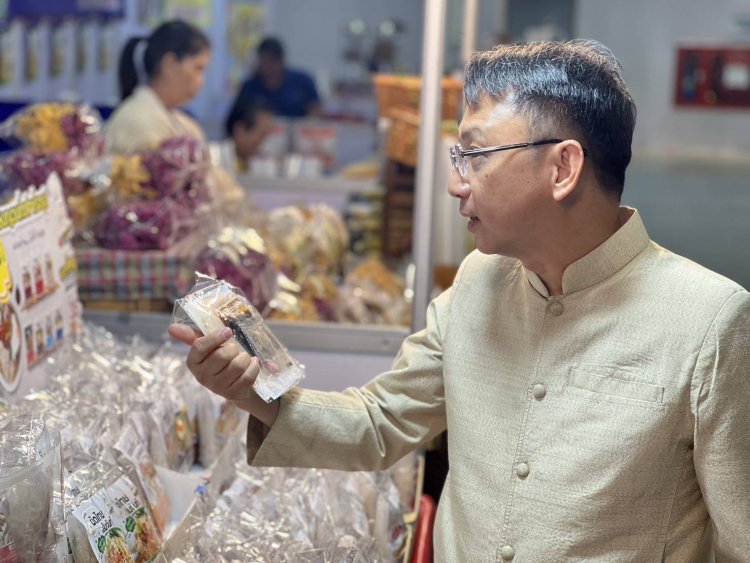 อำนาจเจริญขนสินค้าแบรนด์ท้องถิ่นชื่อดังขายในงาน "OTOP MIDYEAR 2024"เมืองทองธานี