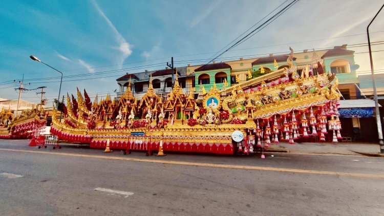 ยิ่งใหญ่อลังการงานประเพณีบุญบั้งไฟพนมไพร “บุญบ้านเฮา บุญบั้งไฟสิบล้านพนมไพร”