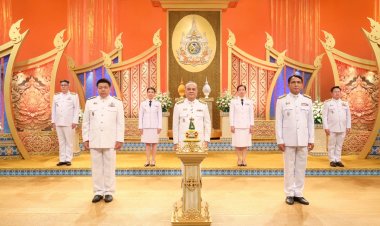 เลขาธิการ คปภ. นำคณะผู้บริหาร บันทึกเทปถวายพระพรชัยมงคลในหลวง