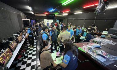 เด้ง 5 เสือ สน.บางยี่ขัน เข้ากรุ ศปก.น.7 เซ่นปกครองจับบ่อนย่านปิ่นเกล้า