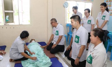 หน่วยแพทย์ พอ.สว.เคลื่อทีให้บริการประชาชนอำนาจเจริญ