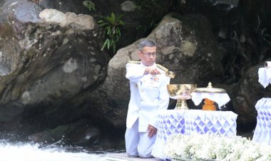 นราธิวาส ประกอบพิธีพลีกรรมตักน้ำศักดิ์สิทธิ์ จากแหล่งน้ำศักดิ์สิทธิ์  2 แห่ง