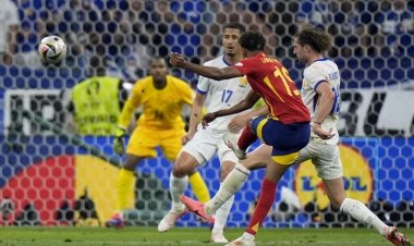 สมเต็งแชมป์! "กระทิงดุ"ขวิด"ตราไก่"ทะลุเข้าชิงชนะเลิศศึกยูโร 2024