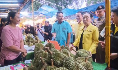 เทศกาล“ผลไม้และของดีอำเภอเสิงสาง”ฮือฮา!ยอดประมูลทุเรียนพุ่งกว่า 8.5 หมื่นบาท