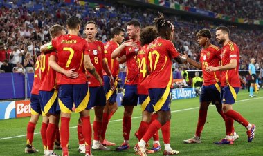 สิงโตคำราม VS กระทิง ศึกแย่งความเป็นเจ้าป่า ชิงยูโร เดือดแน 14 ก.ค.นี้