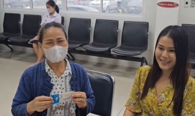 สองแม่ลูกชาวชัยภูมิสุดเฮงถูกหวยรางวัลที่1 รับทรัพย์ก้อนโต 12 ล้าน