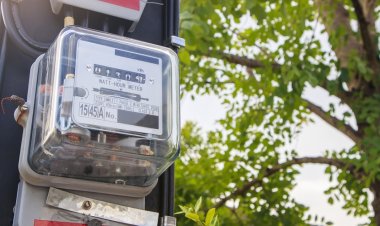 ครม.ตรึงค่าไฟ 4.18 บาทถึงสิ้นปี กัดฟันสู้ต่อเพดานขายดีเซล 33 บ.ถึง 31 ต.ค.นี้