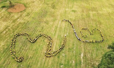 มทบ.21 รวมพลังถวายพระพร แปรอักษรเลขไทย ๗๒ พรรษา ปลูกป่าเขาใหญ่เฉลิมพระเกียรติในหลวง