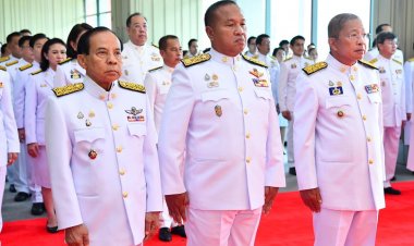 โปรดเกล้าฯ แต่งตั้ง มงคล สุระสัจจะ  นั่งประธานวุฒิสภา เกรียงไกร-บุญส่ง รองปธ.