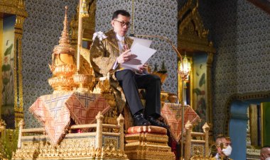 “ในหลวง”ตรัสขอให้ทุกฝ่ายทำหน้าที่ให้ประเทศชาติรุ่งเรืองก้าวหน้าอย่างยั่งยืนประชาชนมีความสุข