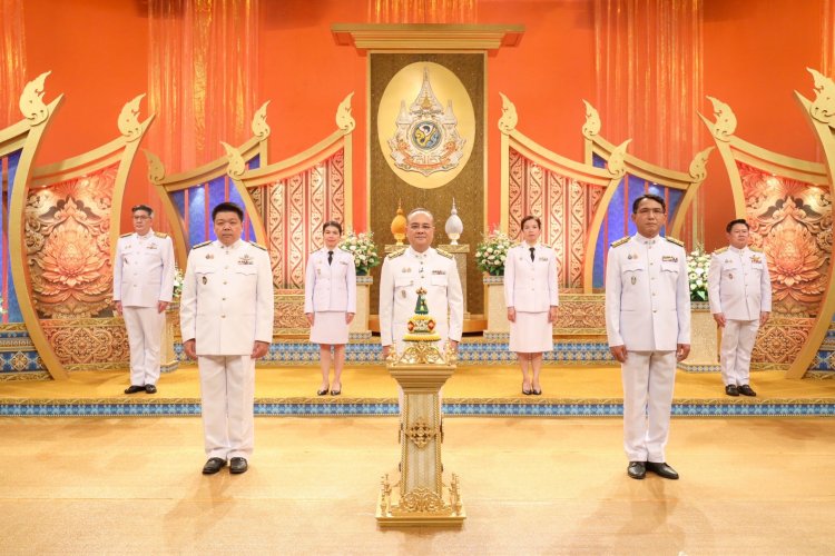 เลขาธิการ คปภ. นำคณะผู้บริหาร บันทึกเทปถวายพระพรชัยมงคลในหลวง
