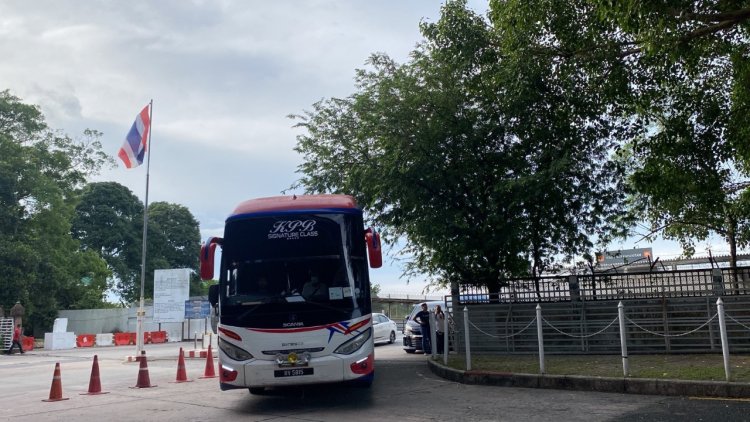 กรมขนส่งทางบก เผย รอ MOU มาเลเซีย อนุญาตเดินรถท่องเที่ยวไทย-มาเลเซีย