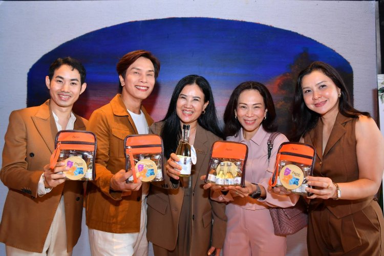 เพ ลา เพลิน จับมือพันธมิตรธุรกิจ เปิดตัว AKAYA RICE WINE"ยกระดับสาโทไทย สู่สากล