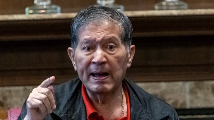 "เฉลิม" เปิดหน้าชก เพื่อไทย ท้าขับพ้นพรรค เผย หมดใจ "ทักษิณ"แล้ว
